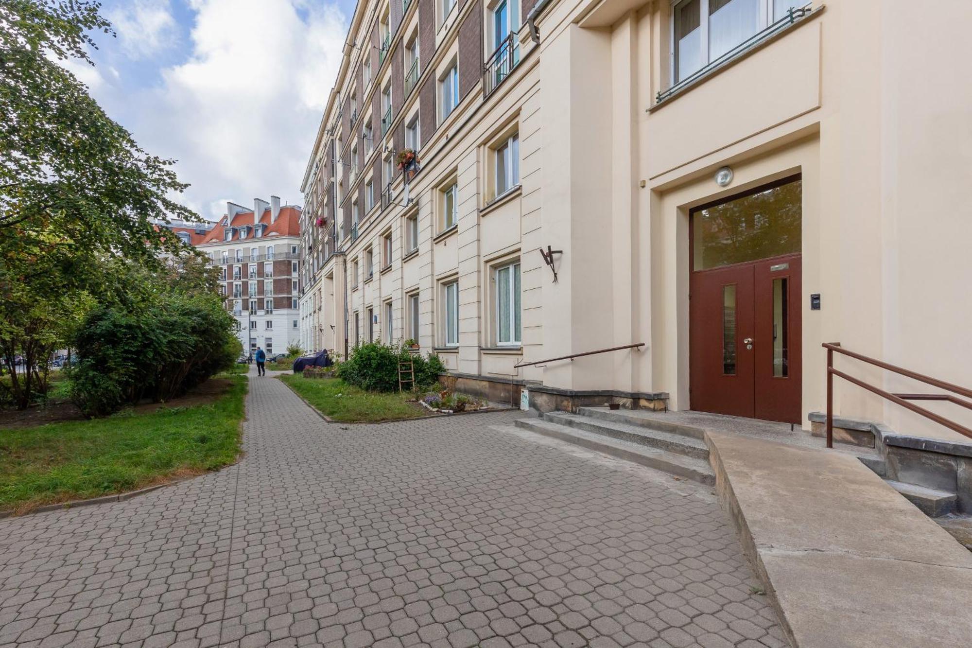 Aleja Wyzwolenia Studio with Mezzanine Warsaw Downtown by Noclegi Renters Kültér fotó